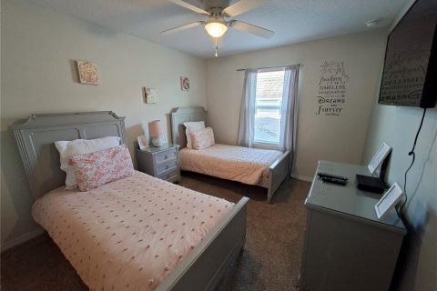 Touwnhouse à vendre à Kissimmee, Floride: 4 chambres, 194.17 m2 № 2431211 - photo 11