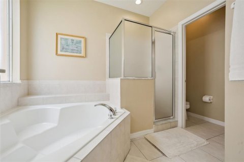 House in Kissimmee, Florida 7 bedrooms, 267.65 sq.m. № 2214639 - photo 20