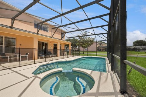 House in Kissimmee, Florida 7 bedrooms, 267.65 sq.m. № 2214639 - photo 28