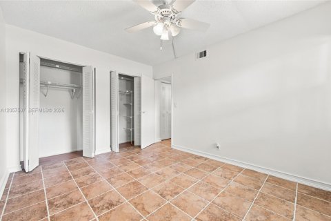 Condominio en venta en Tamarac, Florida, 2 dormitorios, 95.22 m2 № 2186182 - foto 22