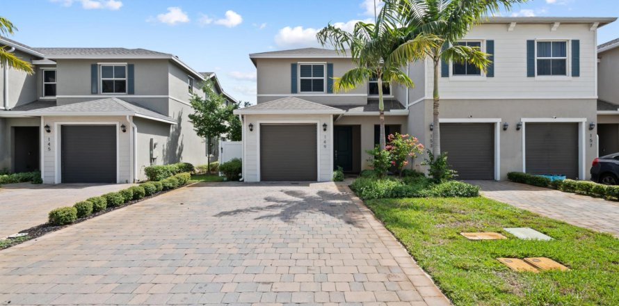Townhouse in Riviera Beach, Florida 3 bedrooms, 134.34 sq.m. № 2357020