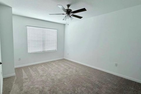 Touwnhouse à louer à Davenport, Floride: 3 chambres, 140.75 m2 № 2418697 - photo 12