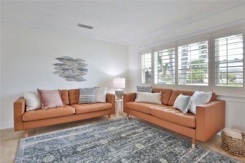Casa en venta en Bradenton, Florida, 3 dormitorios, 176.05 m2 № 1740522 - foto 4