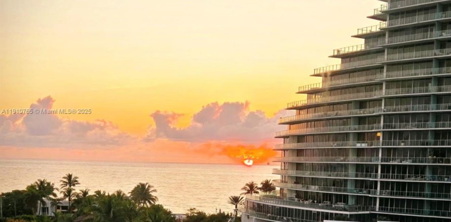 Condominio en Fort Lauderdale, Florida, 2 dormitorios  № 2016266