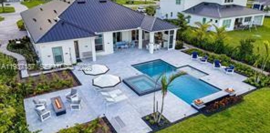 Дом в Юпитер, Флорида 4 спальни, 321.53м2 № 1995194