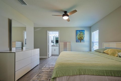 Villa ou maison à vendre à St. Lucie, Floride: 3 chambres, 135.64 m2 № 2083012 - photo 23