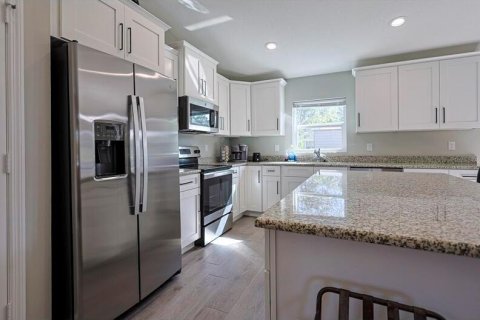 Villa ou maison à vendre à St. Lucie, Floride: 3 chambres, 135.64 m2 № 2083012 - photo 12