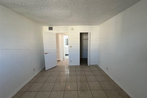 Copropriété à louer à Miami, Floride: 1 chambre, 55.56 m2 № 1922136 - photo 6