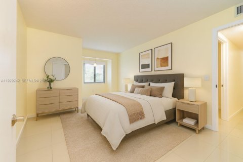 Condo in Coral Springs, Florida, 2 bedrooms  № 1987578 - photo 4