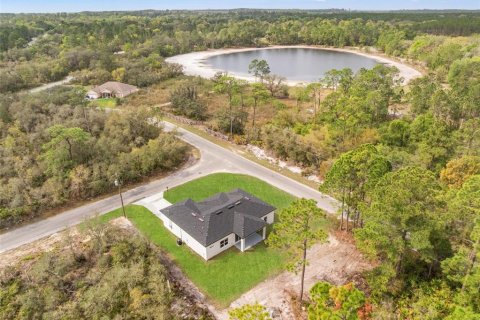House in Ocklawaha, Florida 3 bedrooms, 134.52 sq.m. № 2166147 - photo 4