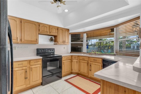 Купить виллу или дом в Хомстед, Флорида 3 спальни, 133.31м2, № 1994538 - фото 7