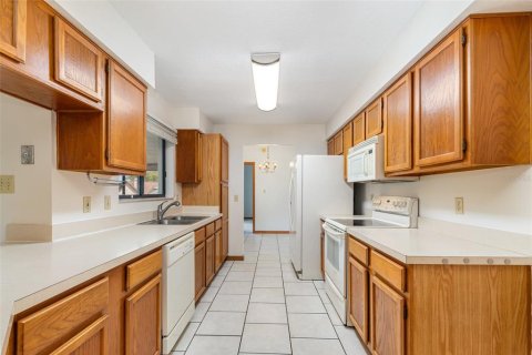 House in Orlando, Florida 3 bedrooms, 150.32 sq.m. № 1853872 - photo 10