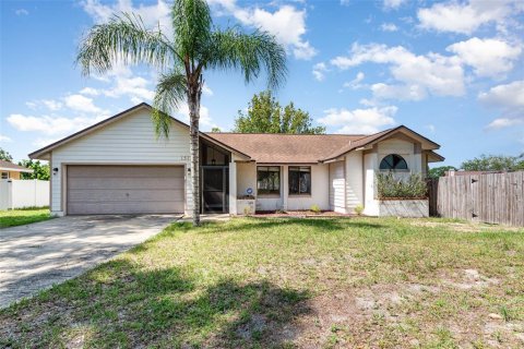 House in Orlando, Florida 3 bedrooms, 150.32 sq.m. № 1853872 - photo 1