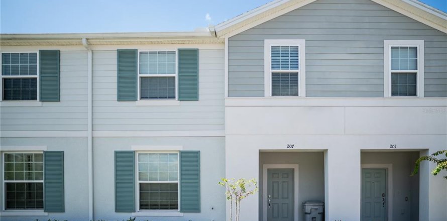 Townhouse in Davenport, Florida 5 bedrooms, 212.1 sq.m. № 1908981