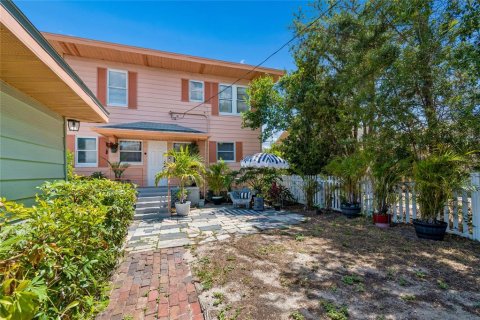 Villa ou maison à vendre à Saint Petersburg, Floride: 4 chambres, 185.71 m2 № 2231103 - photo 9