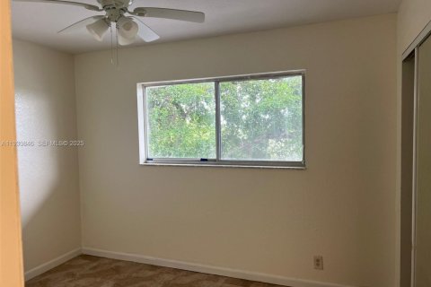 Copropriété à louer à Miramar, Floride: 2 chambres, 77.29 m2 № 1989522 - photo 17