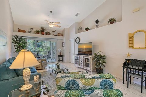 Condo in Sarasota, Florida, 2 bedrooms № 2092270 - photo 3