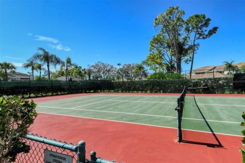 Condo in Sarasota, Florida, 2 bedrooms № 2092270 - photo 28