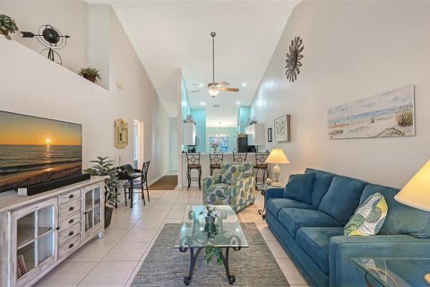Condo in Sarasota, Florida, 2 bedrooms № 2092270 - photo 9