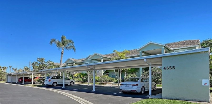 Condo in Sarasota, Florida, 2 bedrooms № 2092270