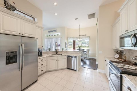 House in DeBary, Florida 4 bedrooms, 201.69 sq.m. № 1679605 - photo 11
