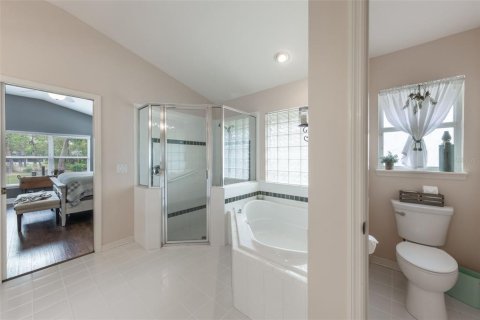 House in DeBary, Florida 4 bedrooms, 201.69 sq.m. № 1679605 - photo 22