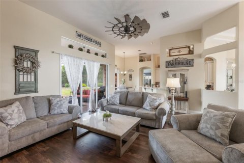 House in DeBary, Florida 4 bedrooms, 201.69 sq.m. № 1679605 - photo 8