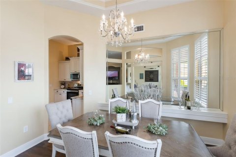 House in DeBary, Florida 4 bedrooms, 201.69 sq.m. № 1679605 - photo 16