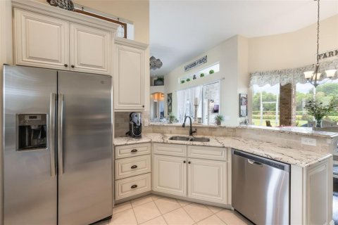 House in DeBary, Florida 4 bedrooms, 201.69 sq.m. № 1679605 - photo 12