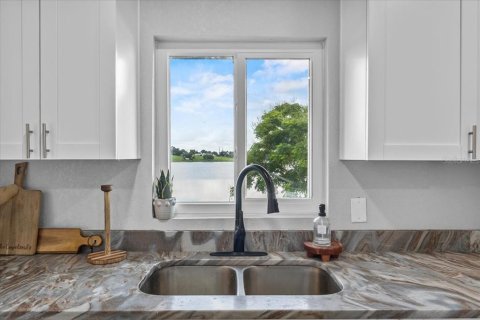 Casa en venta en Bartow, Florida, 4 dormitorios, 221.11 m2 № 1900363 - foto 6