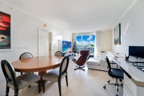 Купить кондоминиум в Серфсайд, Флорида 2 спальни, 117.06м2, № 1993420 - фото 7