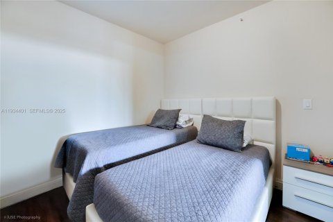 Купить кондоминиум в Серфсайд, Флорида 2 спальни, 117.06м2, № 1993420 - фото 18