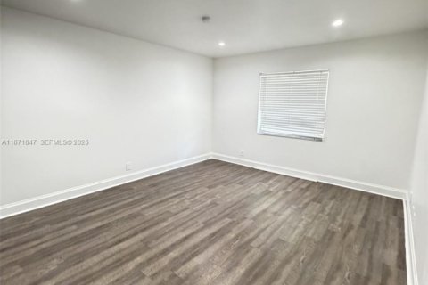 Купить виллу или дом в Бока-Ратон, Флорида 2 спальни, 84.36м2, № 1978767 - фото 17