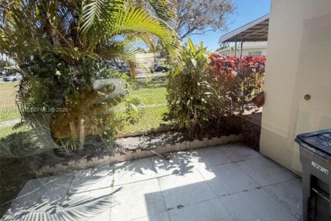 Купить виллу или дом в Бока-Ратон, Флорида 2 спальни, 84.36м2, № 1978767 - фото 23