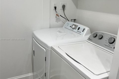 Купить виллу или дом в Бока-Ратон, Флорида 2 спальни, 84.36м2, № 1978767 - фото 19