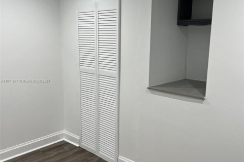 House in Boca Raton, Florida 2 bedrooms, 84.36 sq.m. № 1978767 - photo 11