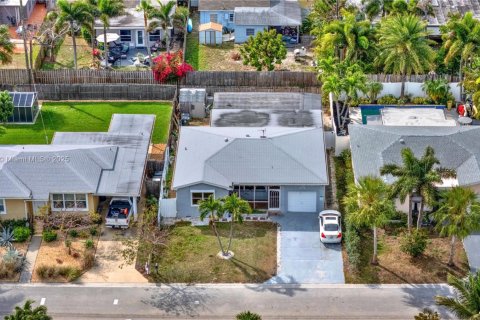 Casa en venta en Lake Worth, Florida, 4 dormitorios, 170.66 m2 № 1859862 - foto 4