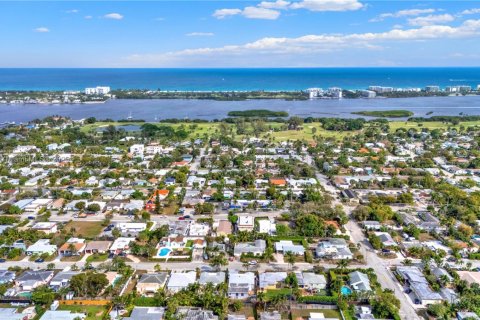 Casa en venta en Lake Worth, Florida, 4 dormitorios, 170.66 m2 № 1859862 - foto 9