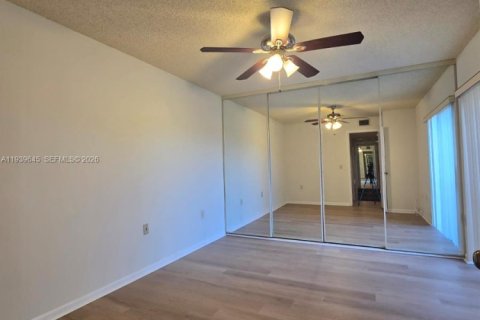 Adosado en venta en West Palm Beach, Florida, 2 dormitorios, 114.83 m2 № 1997011 - foto 19