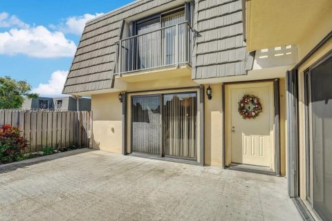 Adosado en venta en West Palm Beach, Florida, 2 dormitorios, 114.83 m2 № 1997011 - foto 2