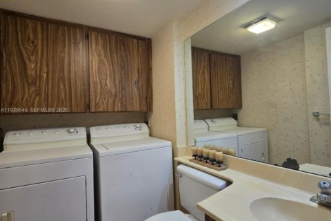 Adosado en venta en West Palm Beach, Florida, 2 dormitorios, 114.83 m2 № 1997011 - foto 12