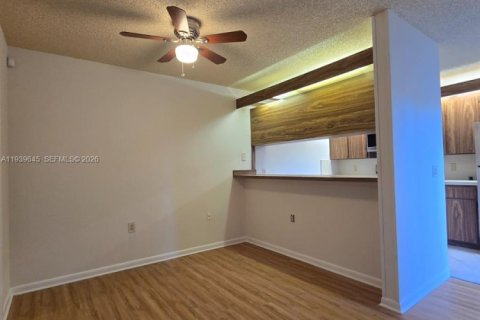 Adosado en venta en West Palm Beach, Florida, 2 dormitorios, 114.83 m2 № 1997011 - foto 8