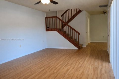 Adosado en venta en West Palm Beach, Florida, 2 dormitorios, 114.83 m2 № 1997011 - foto 4