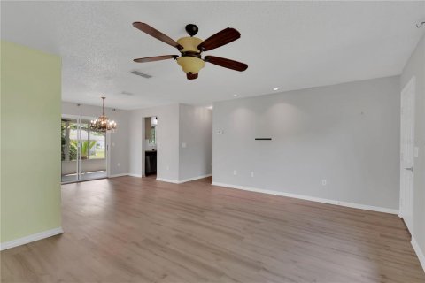 Casa en venta en Ocala, Florida, 2 dormitorios, 106.28 m2 № 1637140 - foto 8