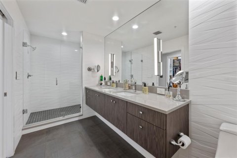 Copropriété à vendre à Tampa, Floride: 2 chambres, 201.51 m2 № 2407034 - photo 14