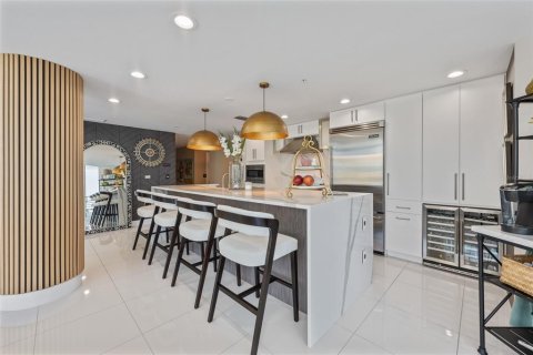 Copropriété à vendre à Tampa, Floride: 2 chambres, 201.51 m2 № 2407034 - photo 6