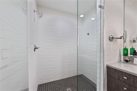Copropriété à vendre à Tampa, Floride: 2 chambres, 201.51 m2 № 2407034 - photo 15