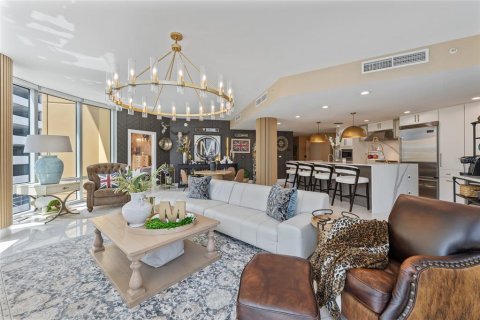 Copropriété à vendre à Tampa, Floride: 2 chambres, 201.51 m2 № 2407034 - photo 5