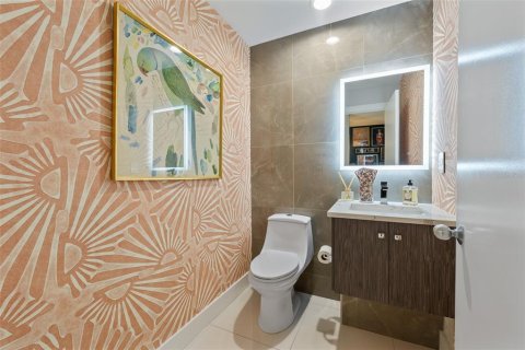 Copropriété à vendre à Tampa, Floride: 2 chambres, 201.51 m2 № 2407034 - photo 22