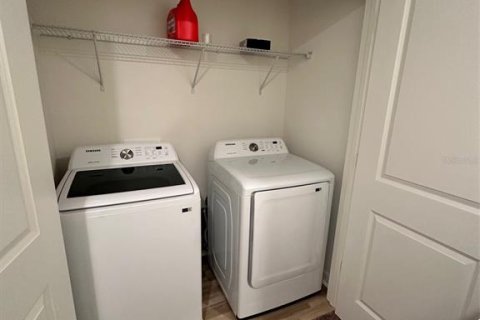 Adosado en alquiler en Davenport, Florida, 3 dormitorios, 134.99 m2 № 1820935 - foto 11